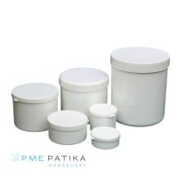 Műanyag tégelyek pattintós tetővel